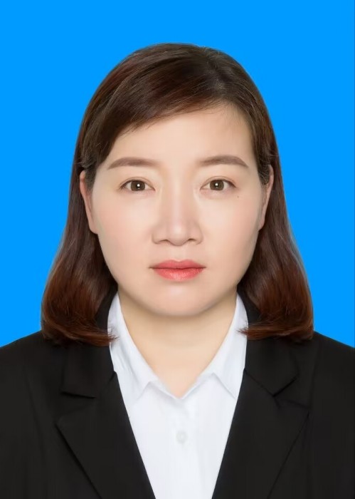 专业教师  秦凤