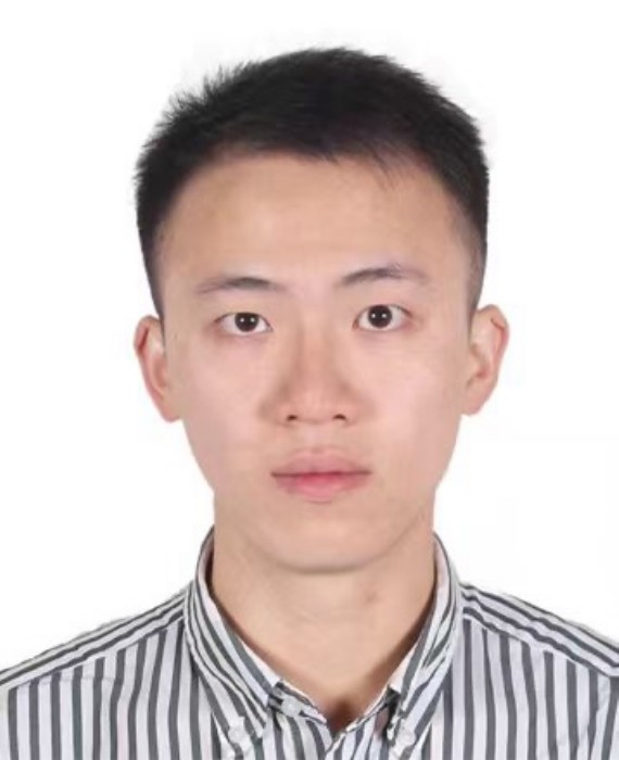 教育科学系综合办工作人员  张显含