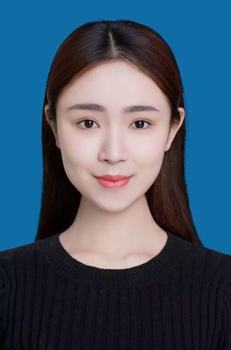专业教师  唐倩