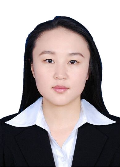 教育科学系专职辅导员  李容琏