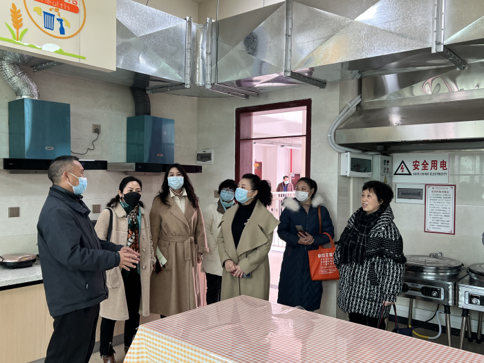 黔南州妇联到必赢线路检测3003no1南校区开展调研